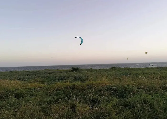 4 Person In